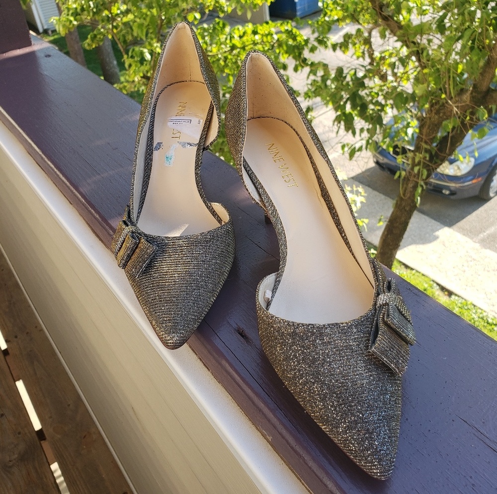 Nine West Pointy Sparkling Heels w Bow Detail